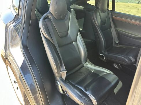 Used 2017 Tesla Model X 100D AWD/4WD image 11