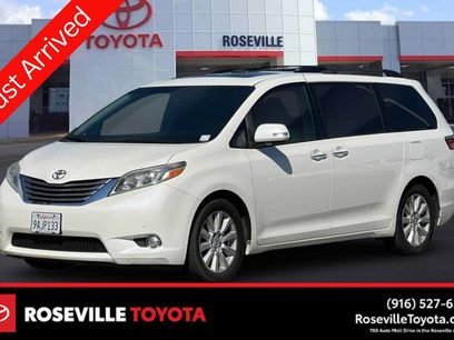 Used 2017 Toyota Sienna Limited Premium