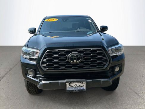 Used 2022 Toyota Tacoma TRD Off-Road RWD image 9