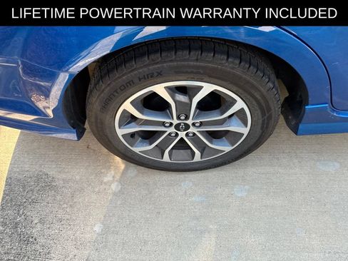 Used 2020 Chevrolet Sonic LT w/ Convenience Package FWD image 19