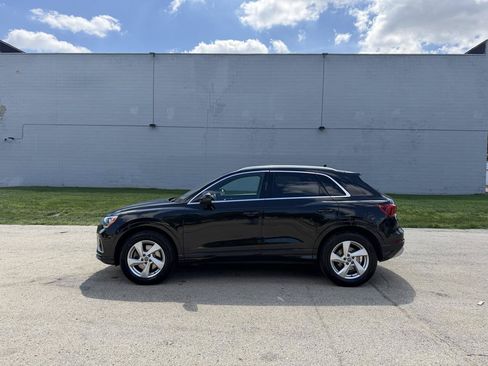Used 2020 Audi Q3 2.0T Premium w/ Convenience Package AWD/4WD image 4