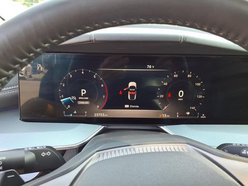 Certified 2025 Nissan Murano Platinum w/ Cargo Package AWD/4WD image 10