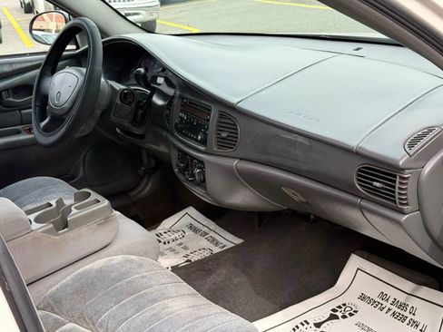 Used 2005 Buick Century Sedan image 16