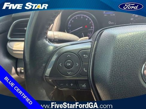 Used 2021 Toyota Camry SE FWD image 17