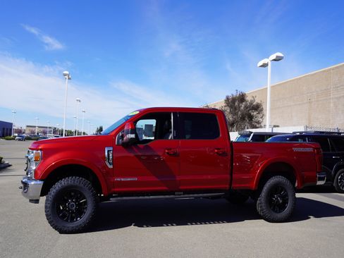 Used 2021 Ford F250 Lariat w/ Tremor Off-Road Package image 8