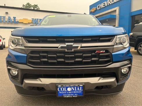 Used 2022 Chevrolet Colorado Z71 AWD/4WD image 16