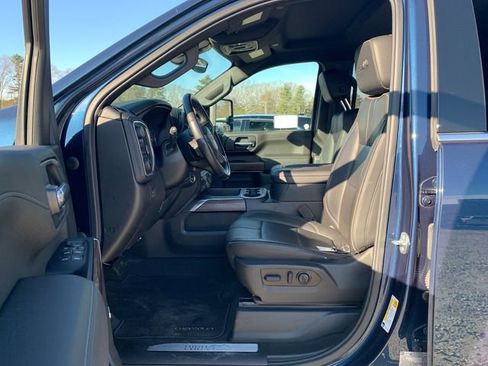 Used 2022 Chevrolet Silverado 3500 High Country w/ Safety Package II image 32