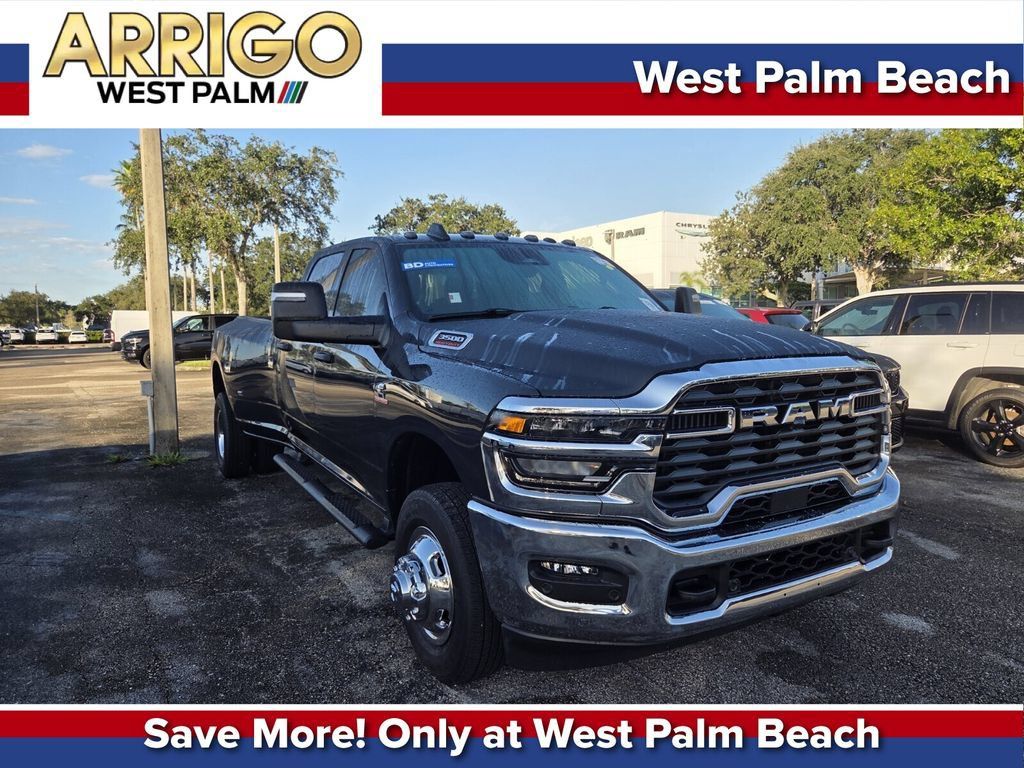 Used 2026 RAM 3500 Tradesman AWD/4WD image 1