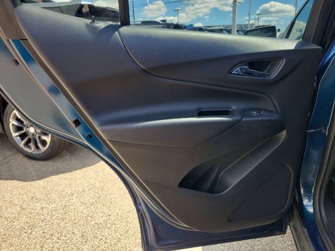 Used 2021 Chevrolet Equinox LT AWD/4WD image 15