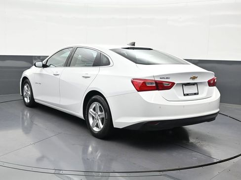 Used 2024 Chevrolet Malibu LS FWD image 3