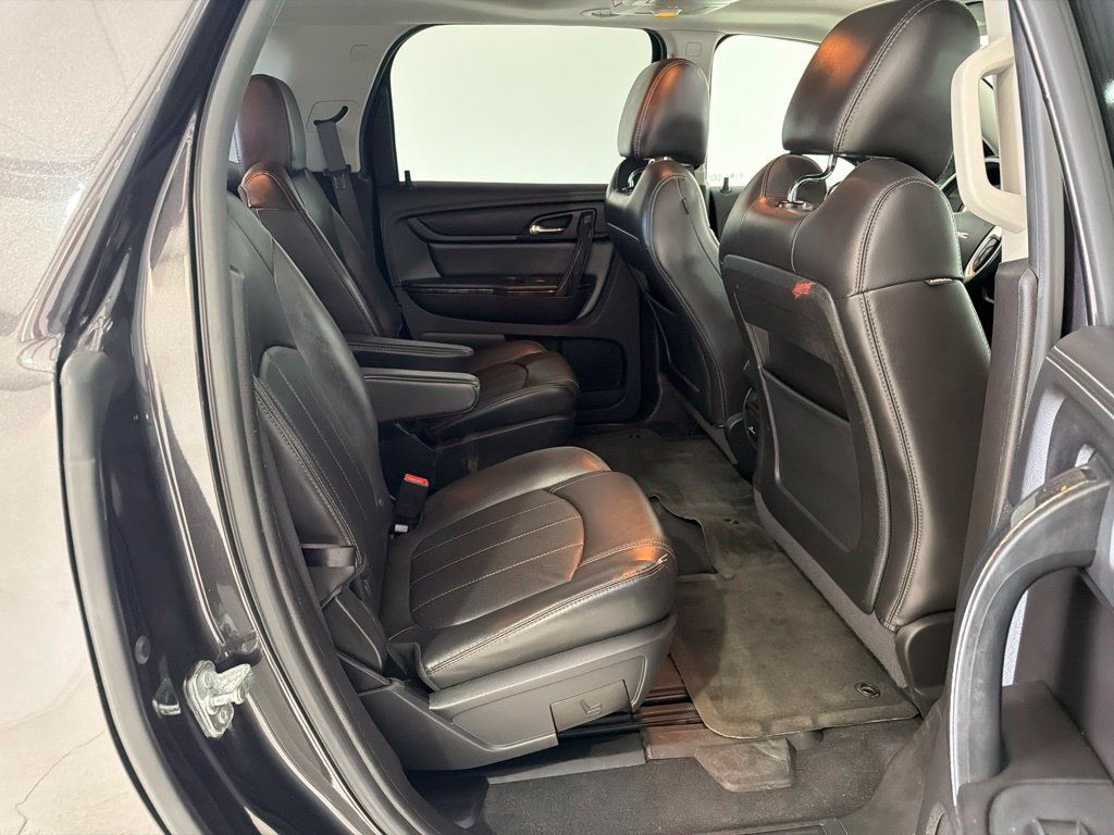 Used 2017 GMC Acadia Limited SLT AWD/4WD image 25