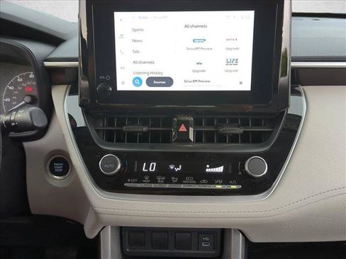 Used 2023 Toyota Corolla Cross LE w/ Moonroof Package FWD image 14
