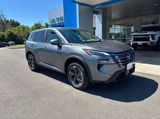 Used 2024 Nissan Rogue SV video 2