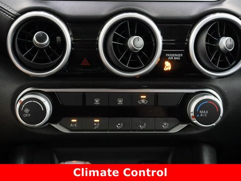 Used 2024 Nissan Sentra SV image 19