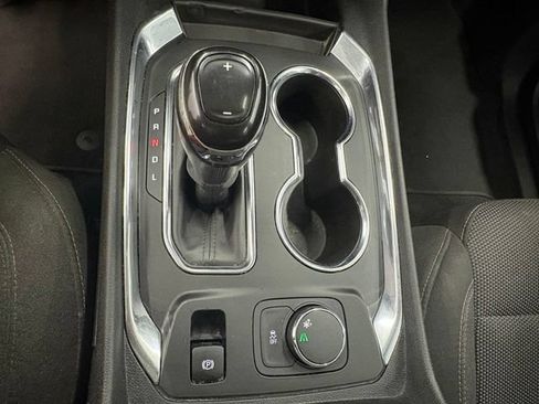 Used 2018 Chevrolet Traverse LT FWD image 32