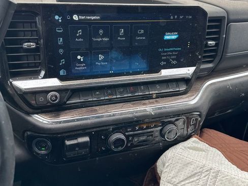 Used 2025 Chevrolet Silverado 1500 LT image 13