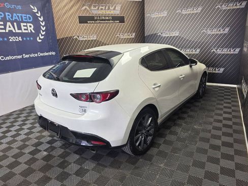 Used 2020 MAZDA MAZDA3 Hatchback FWD image 7