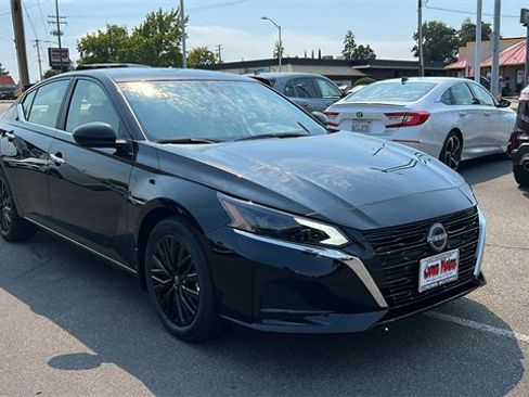 New 2025 Nissan Altima 2.5 SV w/ SV Special Edition Package image 2