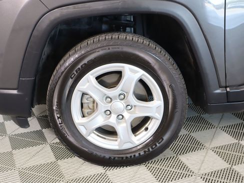 Used 2022 Jeep Compass Sport image 16