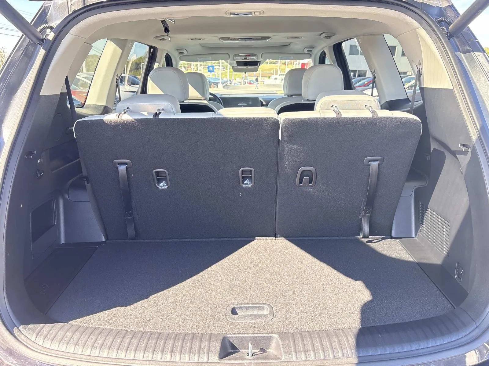 Used 2025 Kia Telluride S FWD image 22