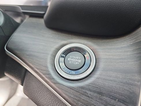 Used 2023 Jeep Grand Cherokee Limited w/ Trailer Tow Prep Group (B) image 32