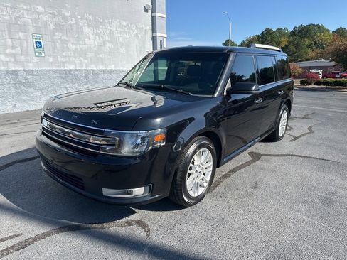 Used 2019 Ford Flex SEL w/ Equipment Group 202A image 3