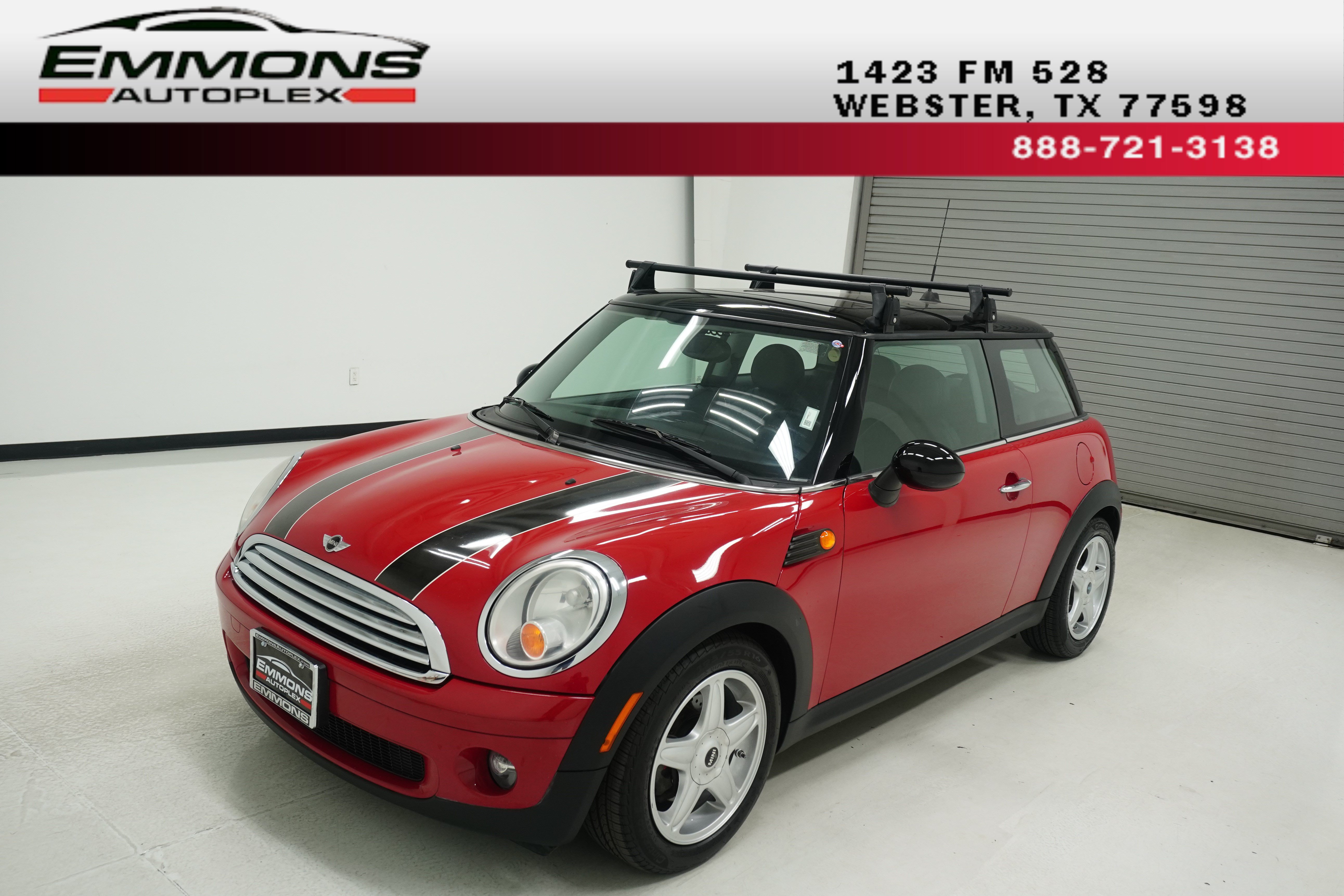 Used 2009 MINI Cooper Hardtop FWD image 1