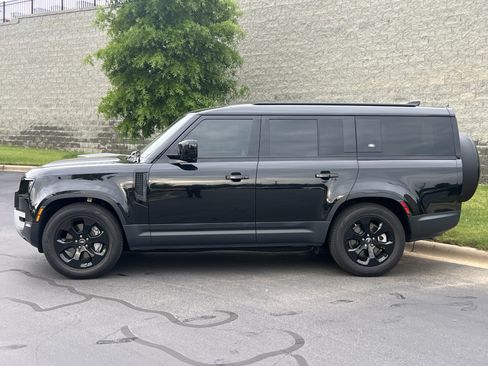 Certified 2024 Land Rover Defender 130 S AWD/4WD image 4