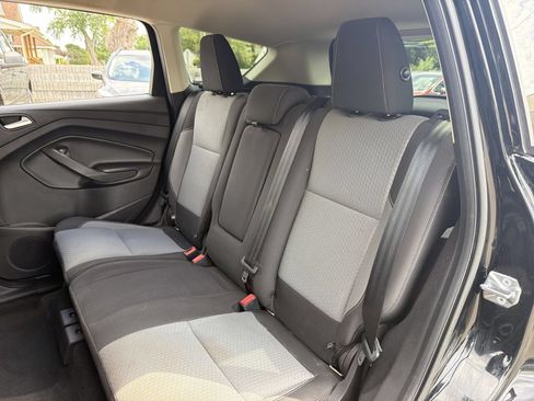 Used 2017 Ford Escape SE AWD/4WD image 20