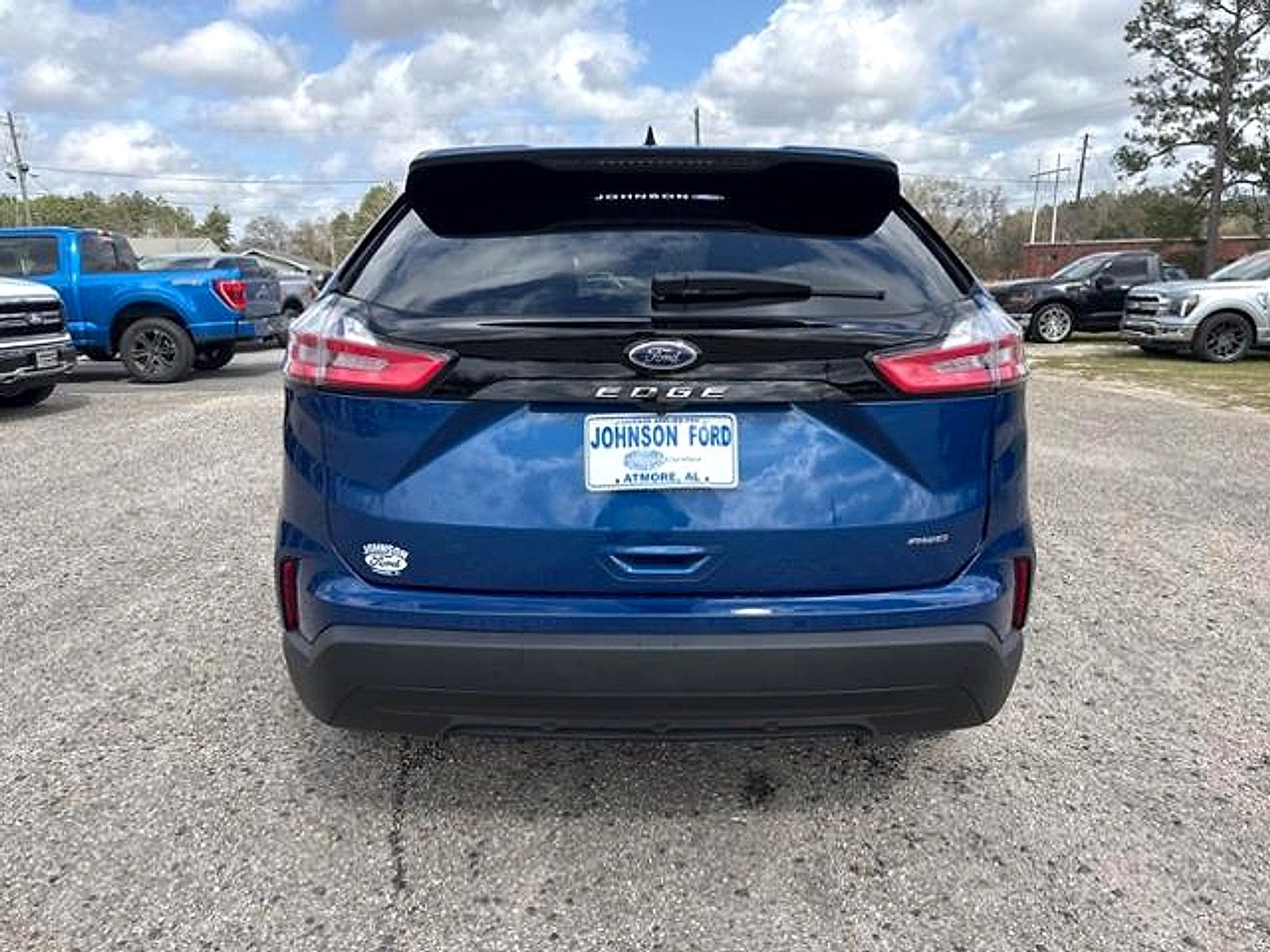 Used 2024 Ford Edge SE AWD/4WD image 6