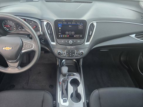 Used 2024 Chevrolet Malibu LT FWD image 8