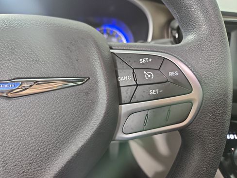 Used 2017 Chrysler Pacifica LX w/ Tire & Wheel Group image 17