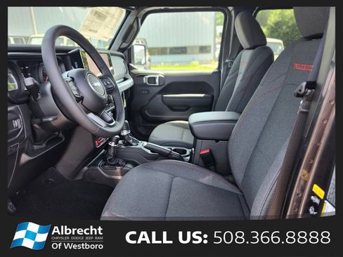 New 2026 Jeep Gladiator Rubicon w/ Safety Group AWD/4WD image 17