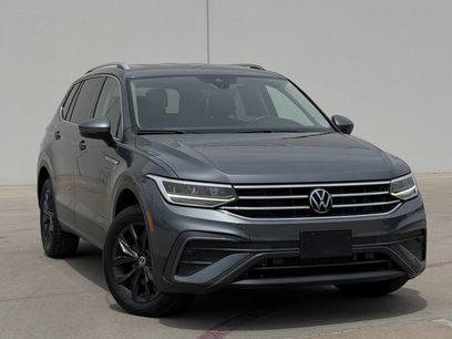Used 2024 Volkswagen Tiguan SE