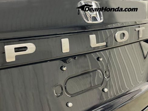 New 2026 Honda Pilot Touring image 6