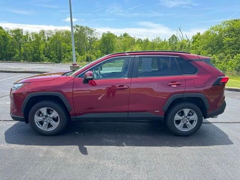 Certified 2023 Toyota RAV4 XLE AWD/4WD image 6