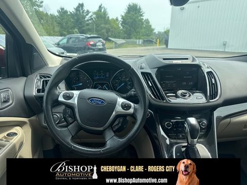 Used 2014 Ford Escape Titanium AWD/4WD image 16