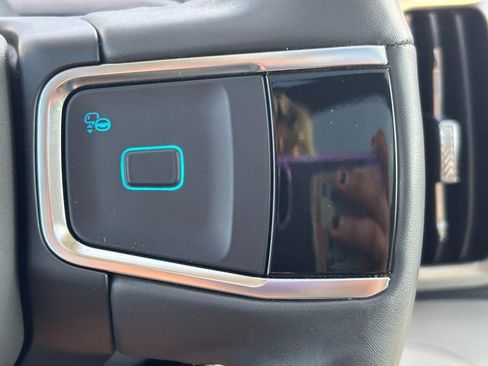 Used 2025 Ford Expedition Active image 20