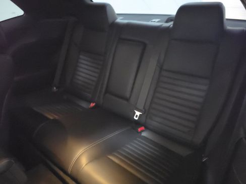 Used 2013 Dodge Challenger SXT Plus RWD image 8