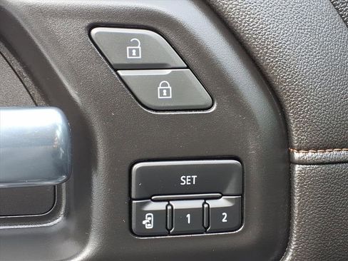 Certified 2022 GMC Sierra 2500 AT4 w/ Snow Plow Prep/Camper Package image 19