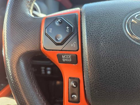 Used 2017 Toyota Tacoma TRD Sport w/ Tow Package image 31