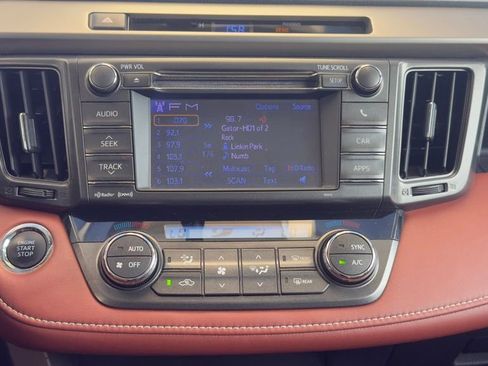 Used 2013 Toyota RAV4 Limited FWD image 21