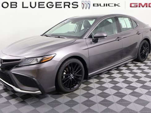Used 2023 Toyota Camry XSE w/ Navigation Package AWD/4WD image 3