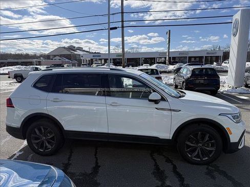 Certified 2022 Volkswagen Tiguan SE AWD/4WD image 7
