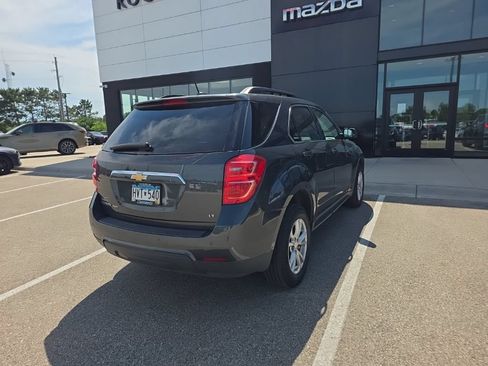 Used 2017 Chevrolet Equinox LT w/ Convenience Package AWD/4WD image 3