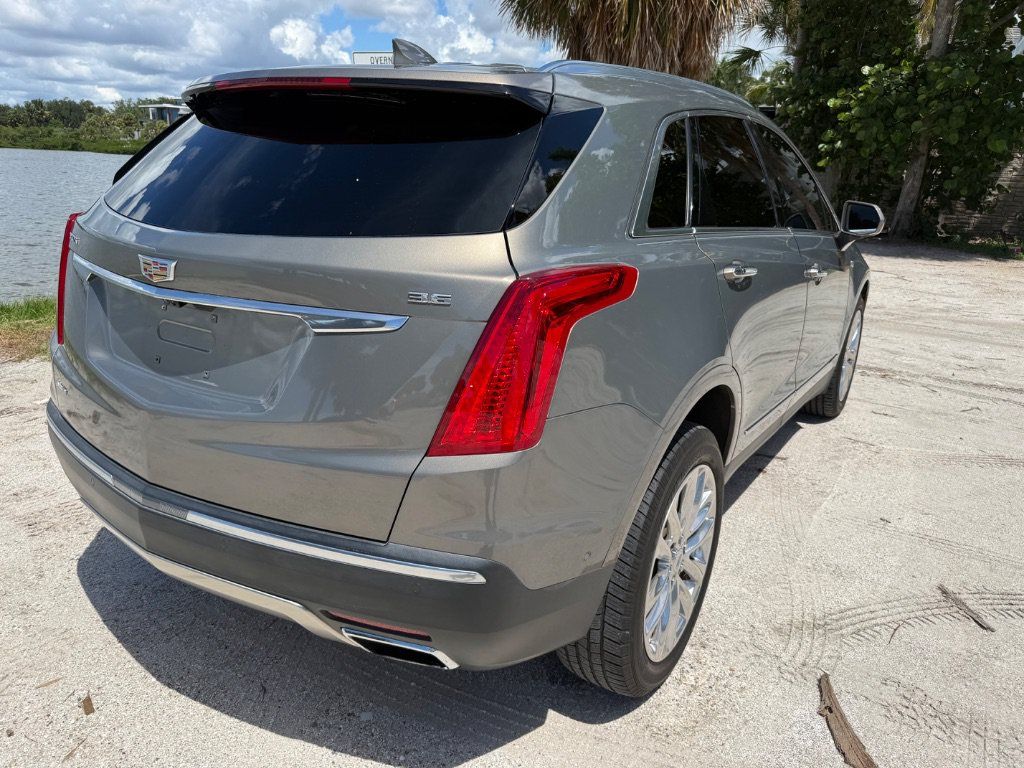 Used 2018 Cadillac XT5 Platinum w/ Driver Assist Package AWD/4WD image 9