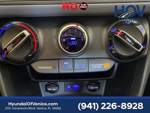 Used 2018 Hyundai Kona SE FWD image 31
