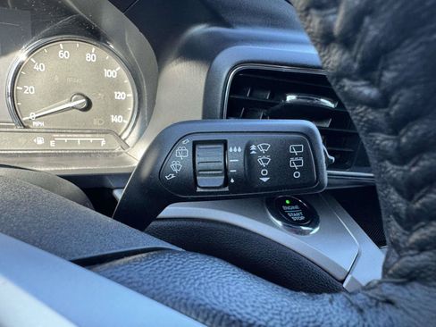 Used 2021 Ford Explorer XLT w/ Equipment Group 202A AWD/4WD image 41