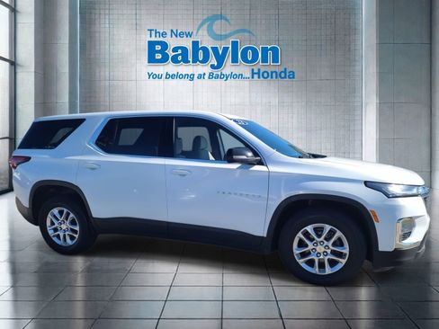 Used 2023 Chevrolet Traverse LS AWD/4WD image 5