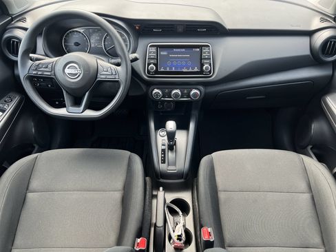 Used 2025 Nissan Kicks Play S FWD image 2